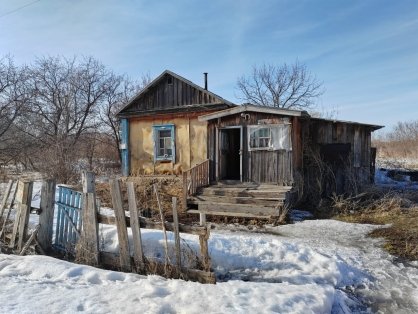 Жительница Локтевского района предстанет перед судом по обвинению в причинении смерти по неосторожности своим малолетним детям